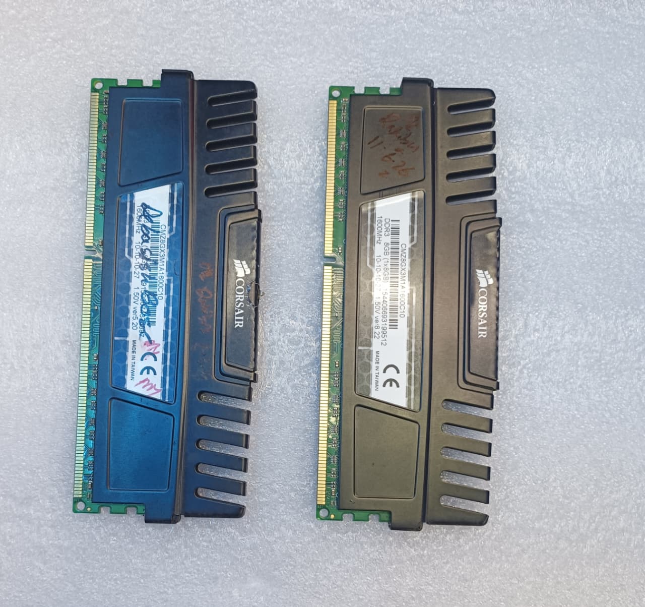 Olds Corsair 8GB Ddr3 Ram  Desktop 1600Mhz